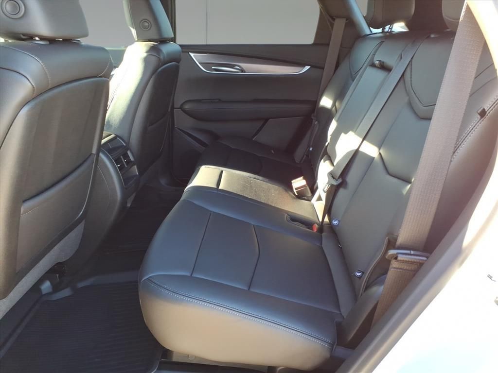2026 Cadillac XT5 Luxury - 9