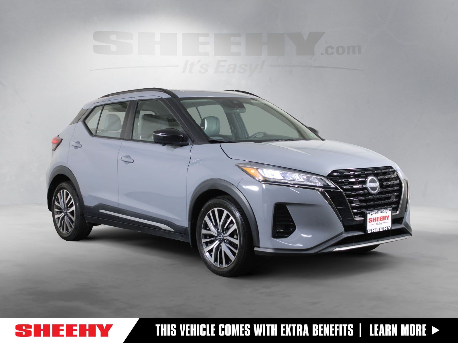 2023 Nissan Kicks SR