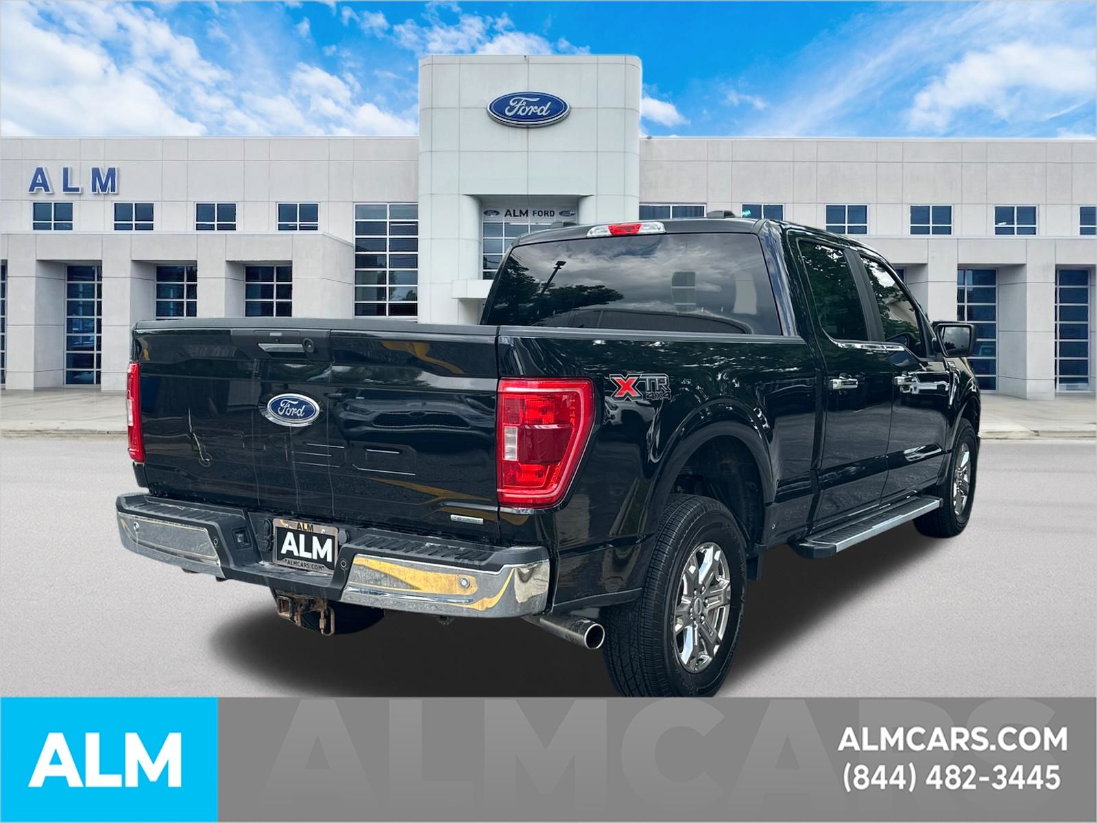 Used 2023 Black Ford XLT image 5