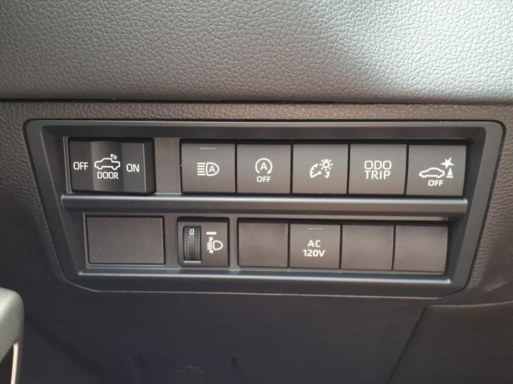 2026 Toyota Tundra Limited - 8