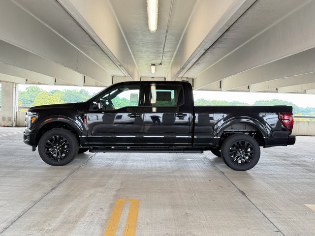 New 2026 Agate Black Metallic Ford Lariat image 3