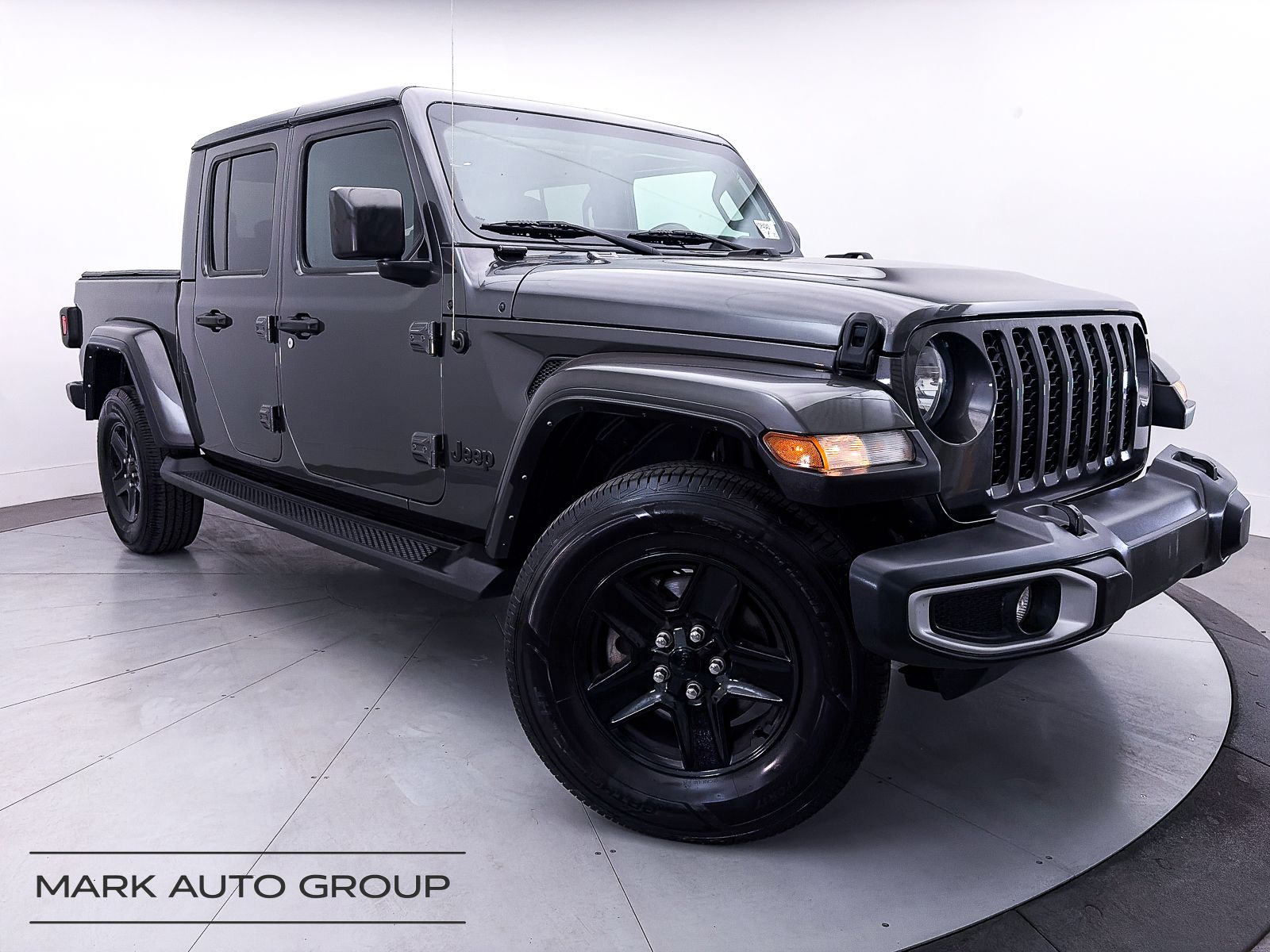 2021 Jeep Gladiator Sport S's photo