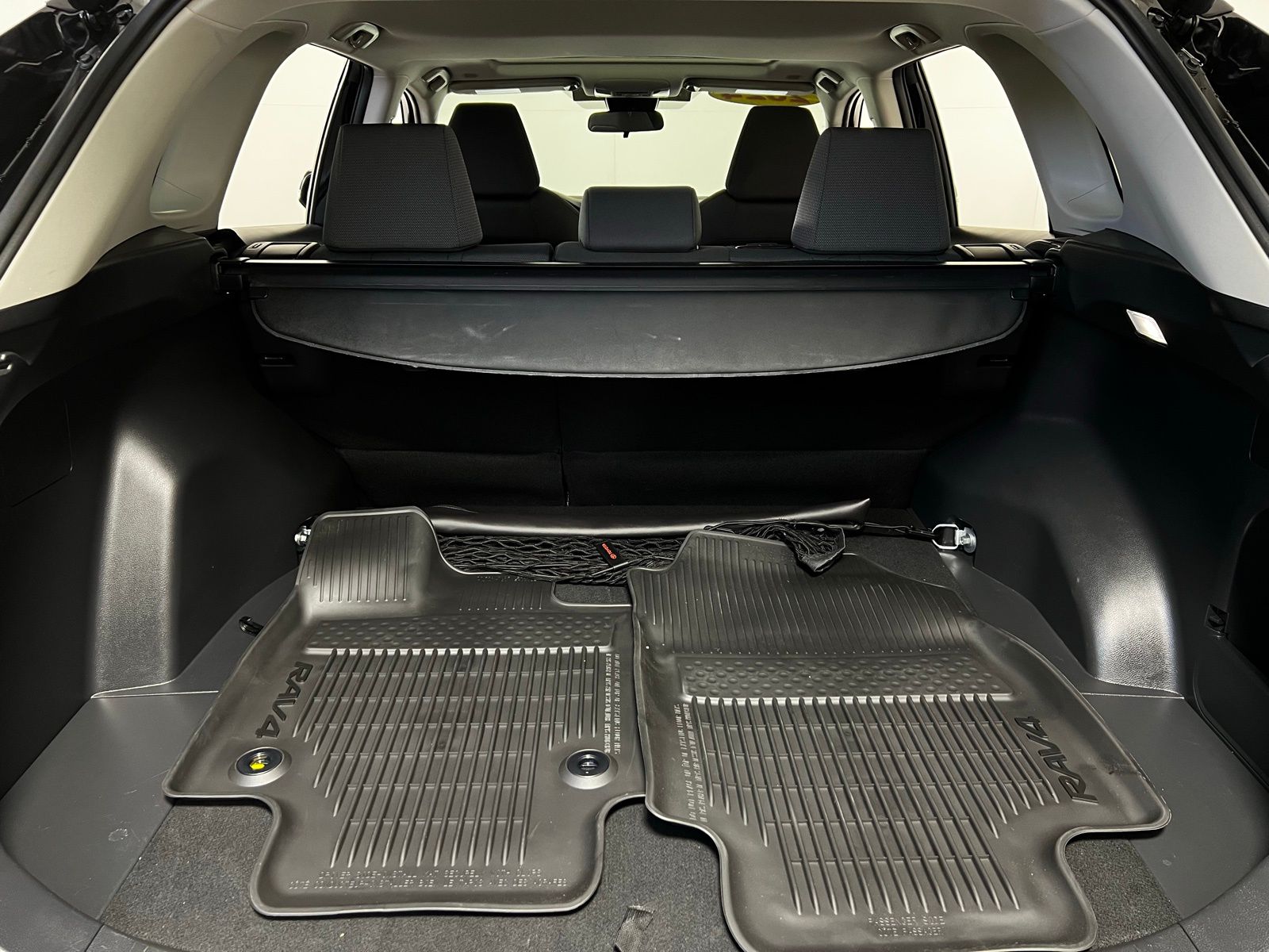 2024 Toyota RAV4 XLE 25