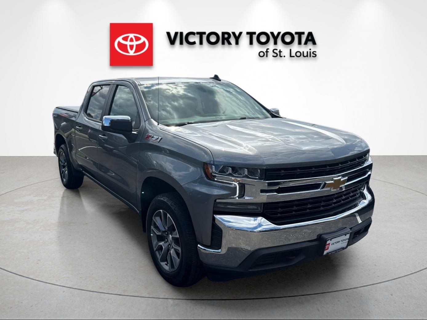 Gray (Satin Steel Metallic) 2021 Chevrolet Silverado 1500 Pickup Truck Four-Wheel Drive 8-Speed Automatic