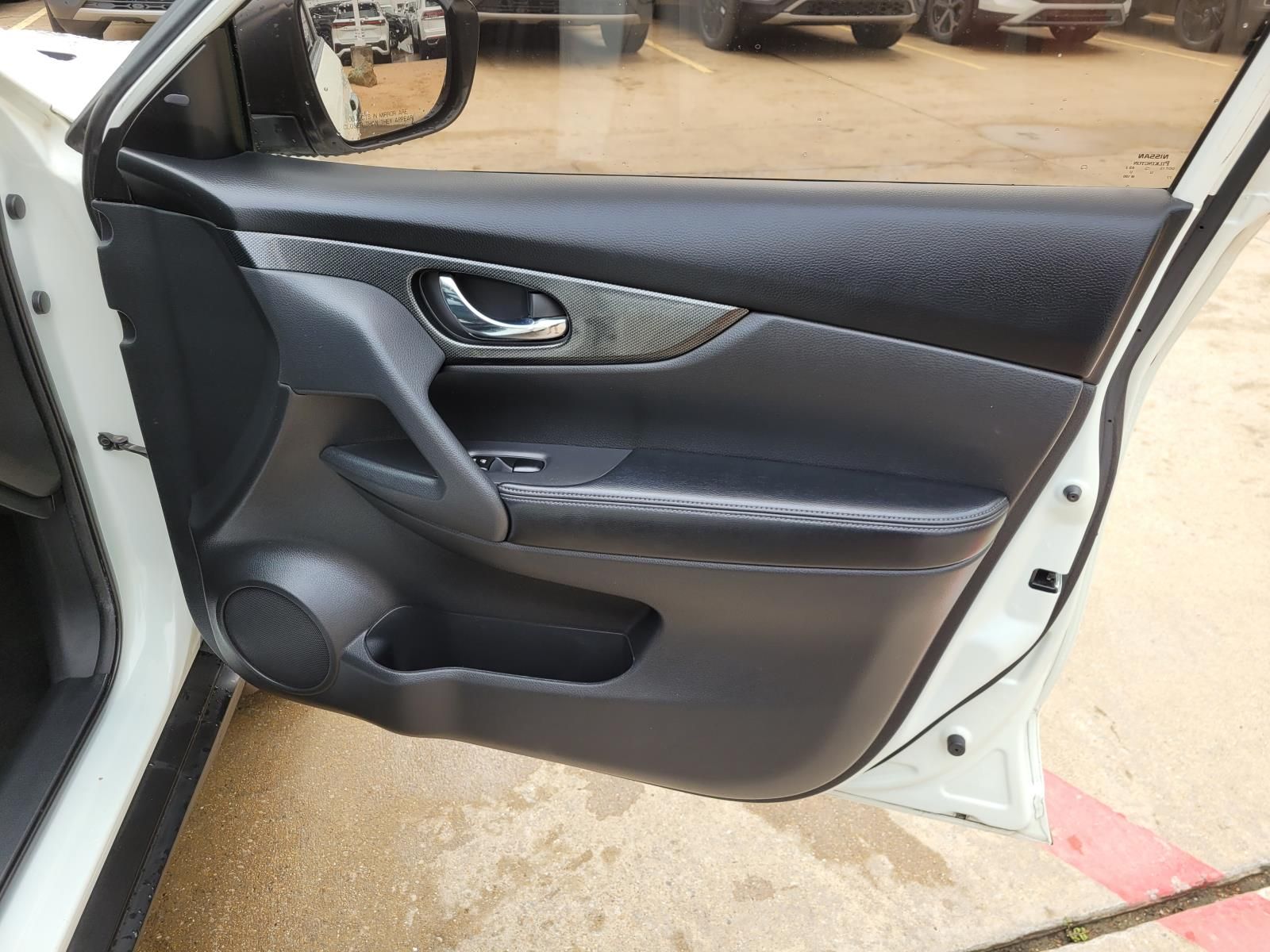 used 2016 Nissan Rogue car, priced at $14,000