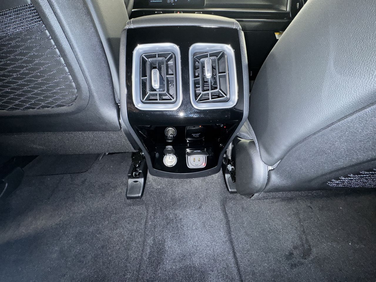 2025 Kia Sorento X-Line SX Prestige photo 29