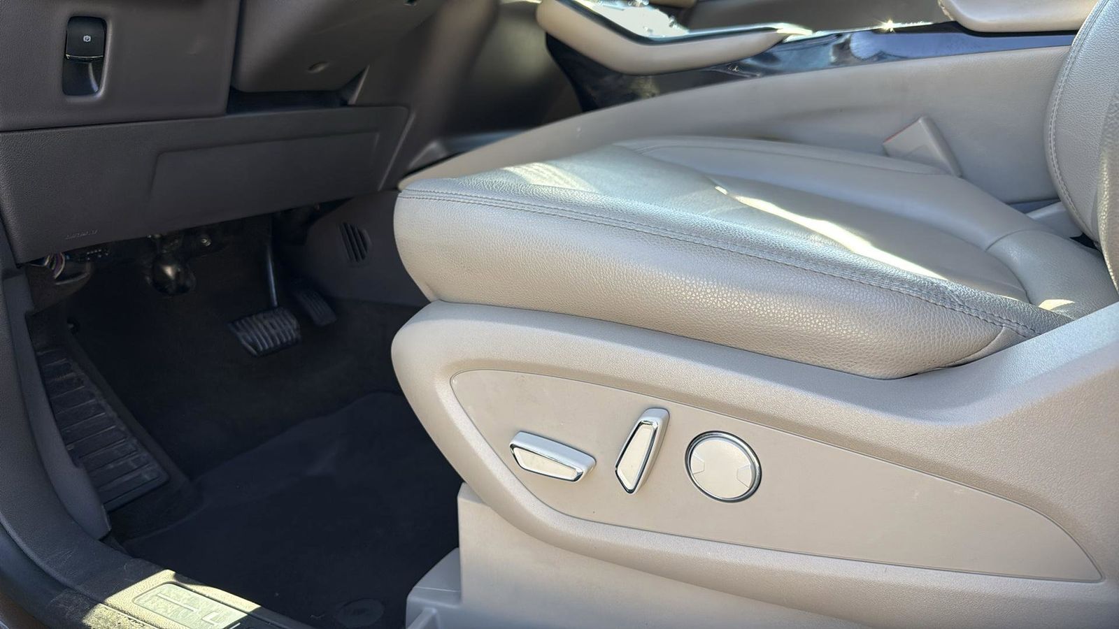 Used Car 2022 Lincoln Nautilus  Standard For Sale Under $35,000 In Austin, Texas