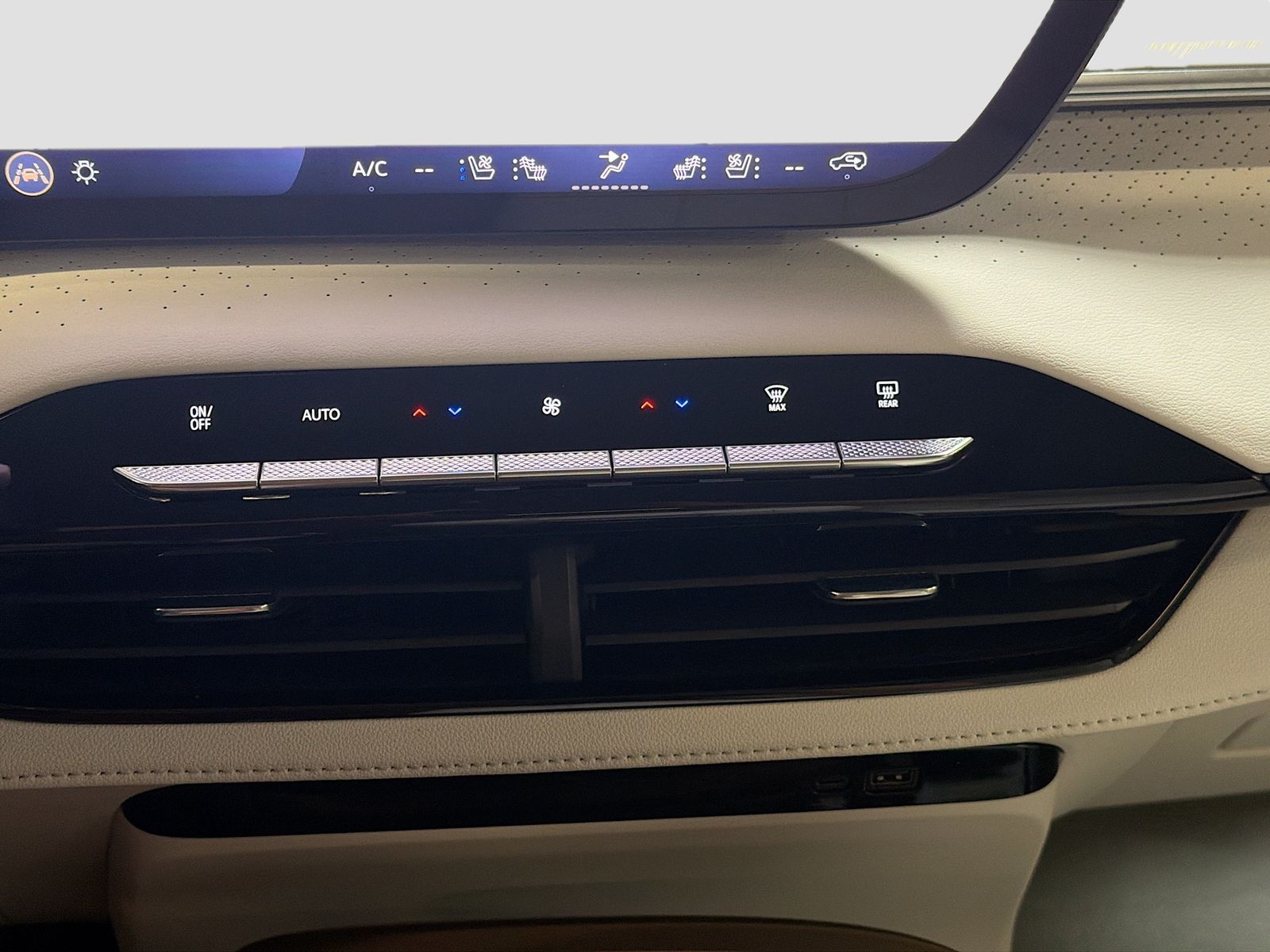 Used 2026 Blue Buick Avenir image 16