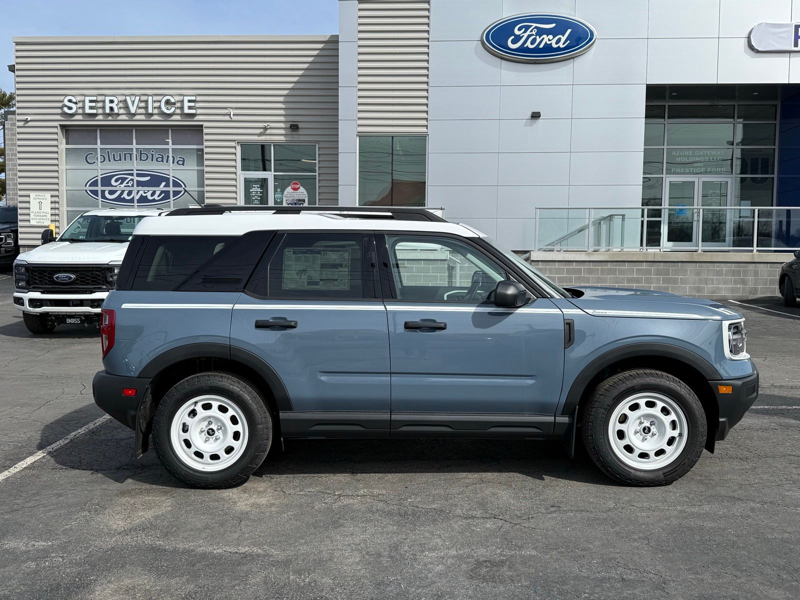 View vehicle photo 7