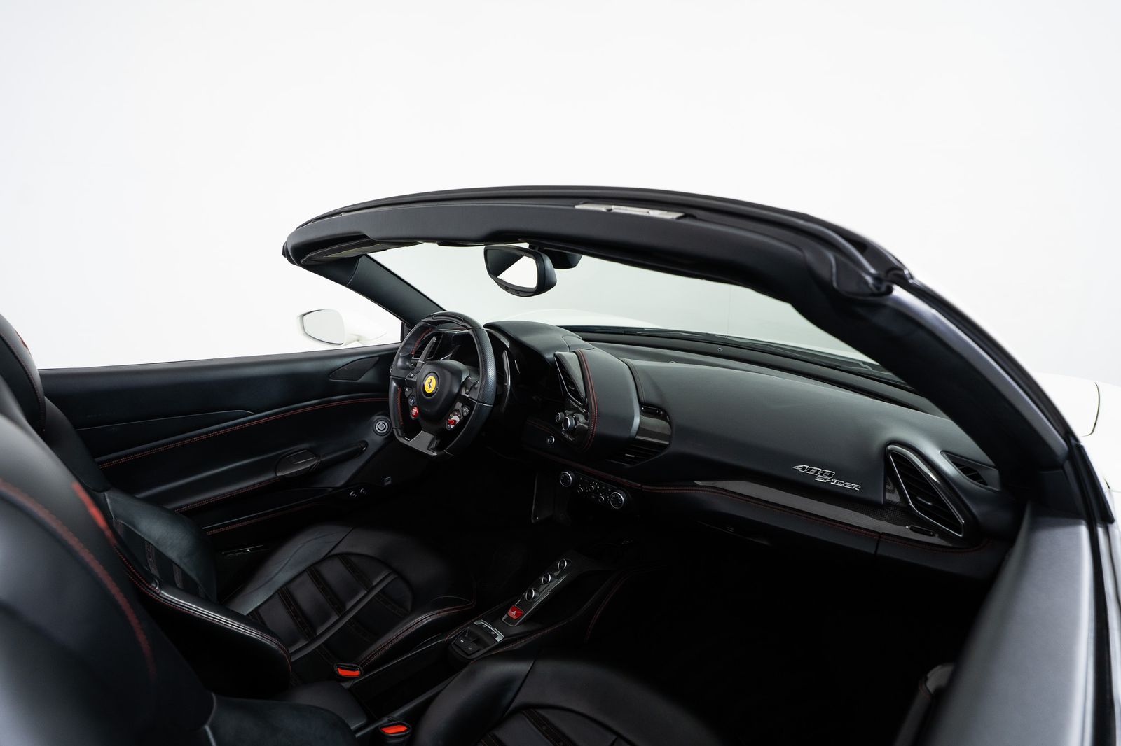 2019 Ferrari 488 Spider — full photo 33 of 43