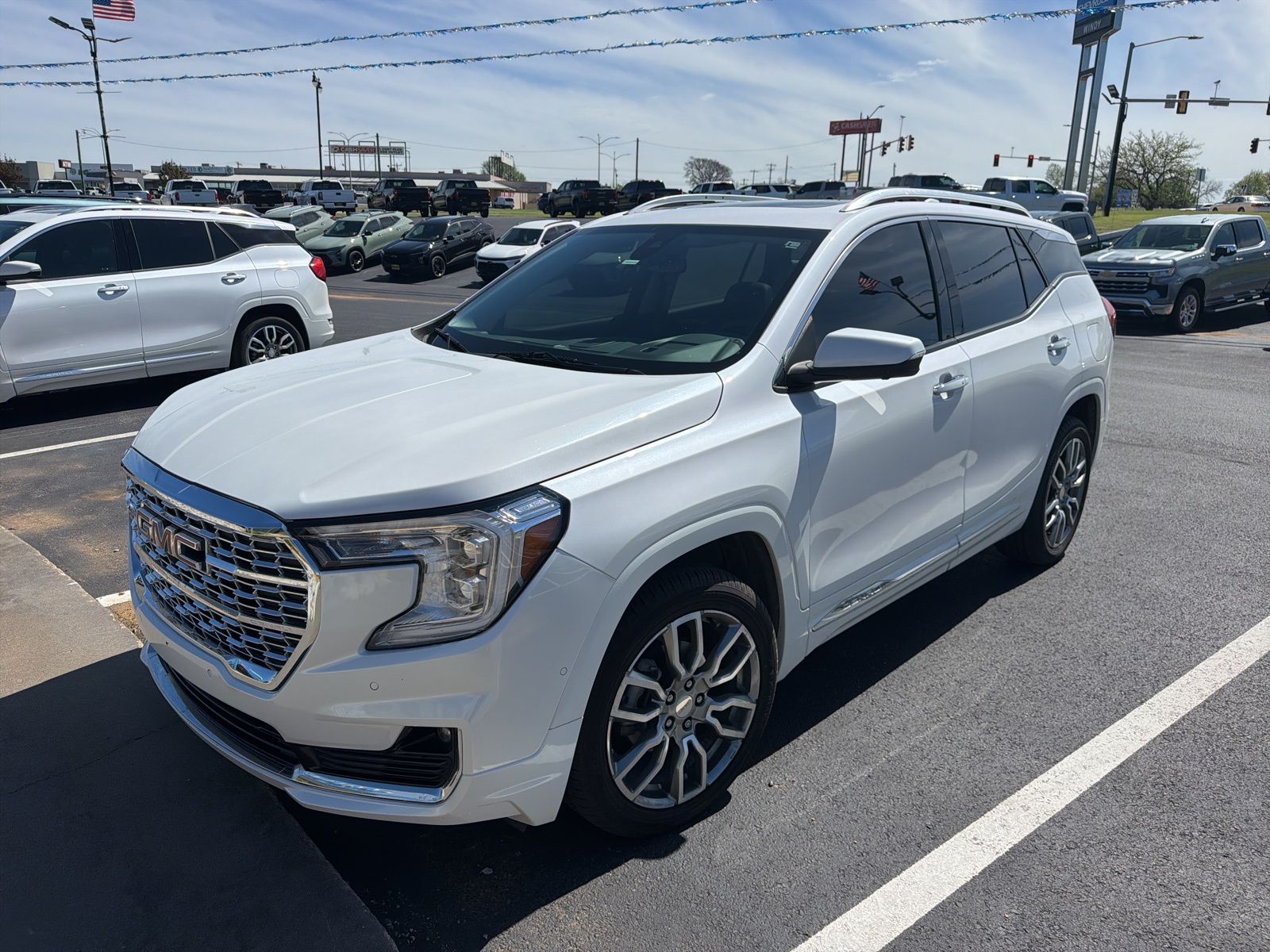 White Frost Tricoat 2023 GMC Terrain Denali AWD SUV / Crossover All-Wheel Drive 9-Speed Automatic