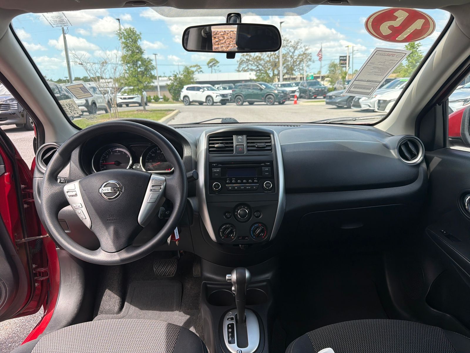 Used 2015 Nissan Versa 1.6 SV 4D Sedan