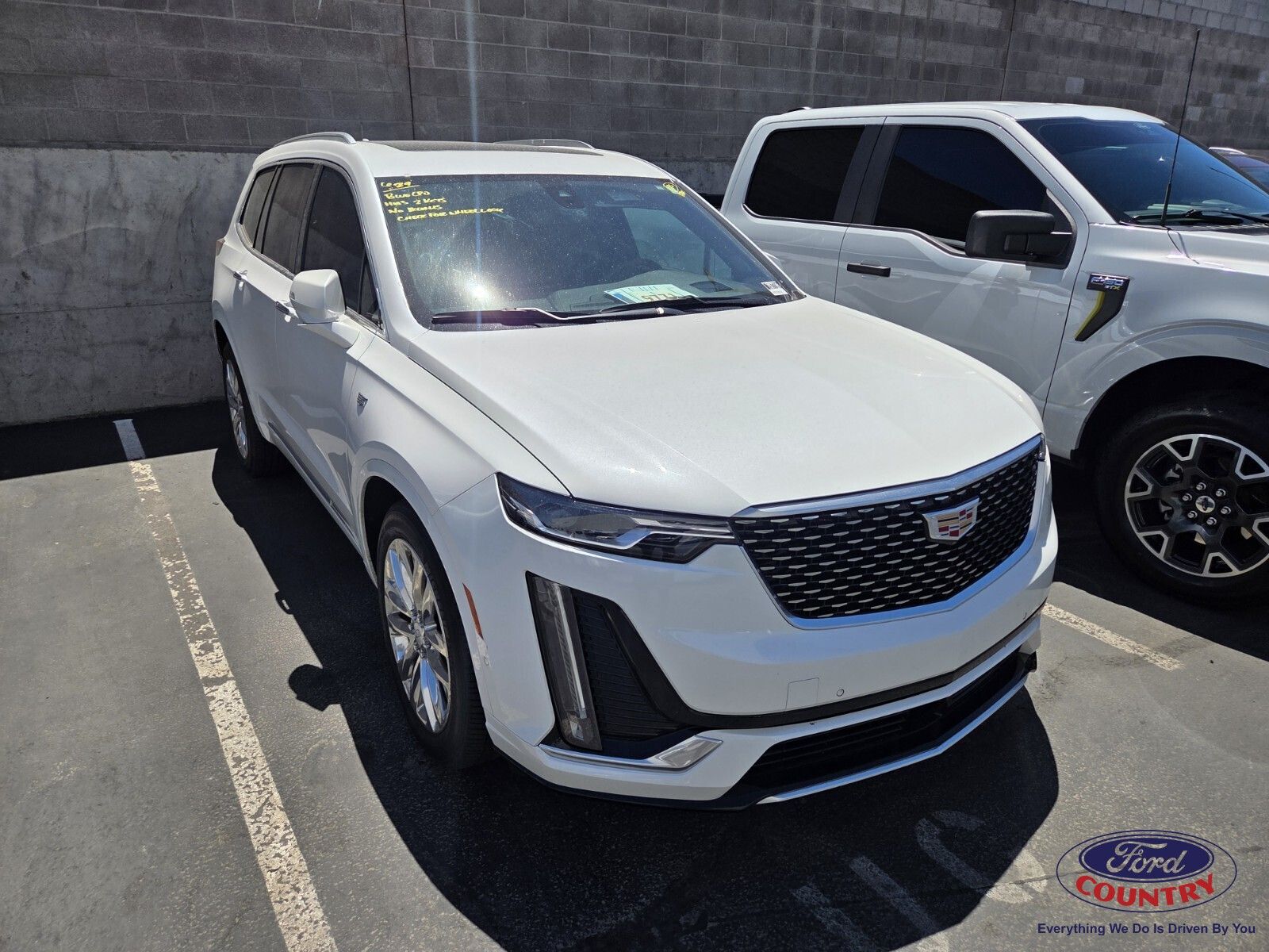 2025 Cadillac XT6 Premium Luxury