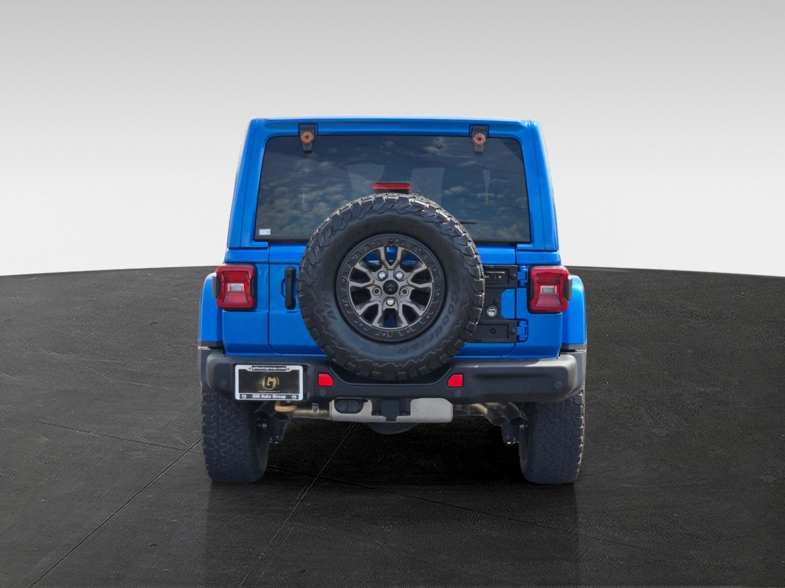 View vehicle photo 5