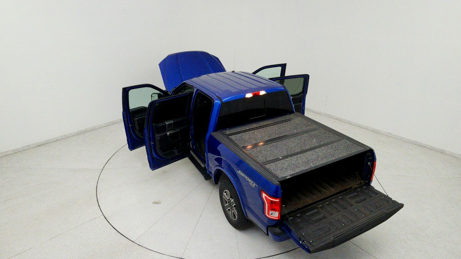 Used 2017 Lightning Blue Ford XLT image 29