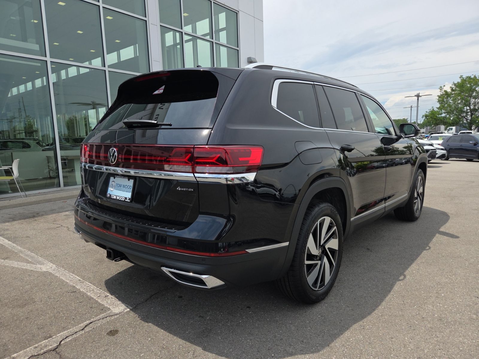 new 2026 Volkswagen Atlas car, priced at $48,738
