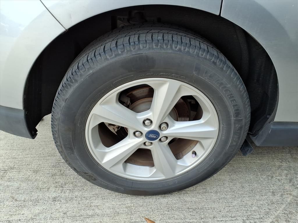 2020 Ford Edge SE Silver at Emmons Autoplex