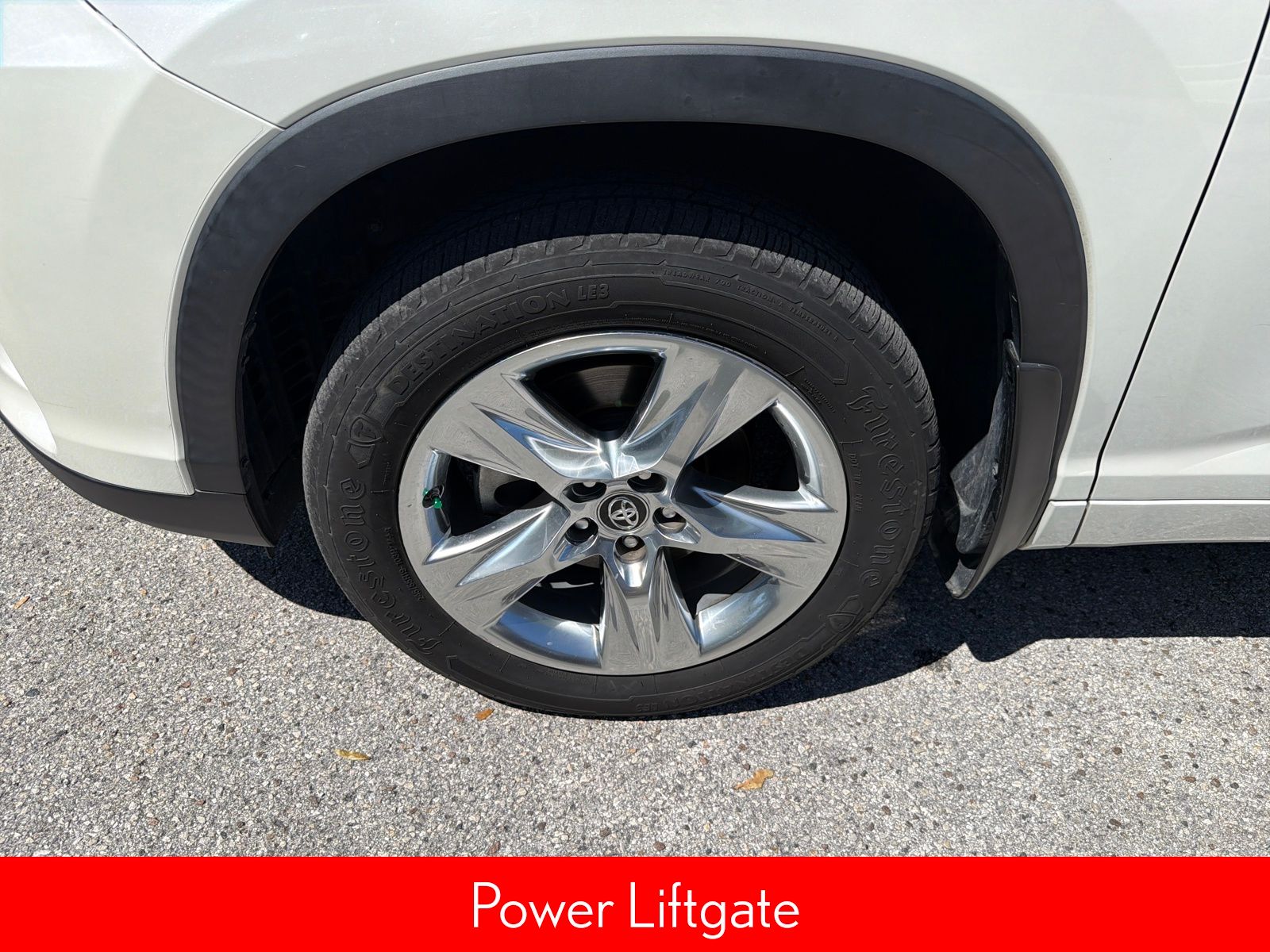 Used 2019 Toyota Highlander Limited Platinum 4D Sport Utility