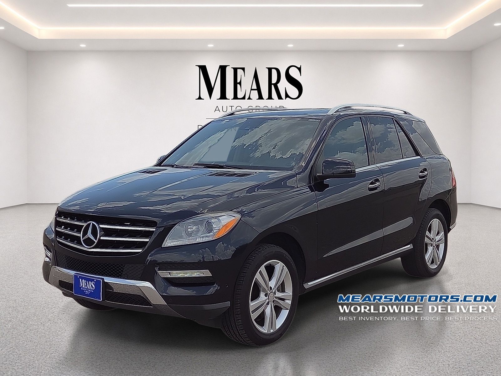 Lunar Blue Metallic 2013 Mercedes-Benz M-Class SUV / Crossover Rear-Wheel Drive 7-Speed Automatic