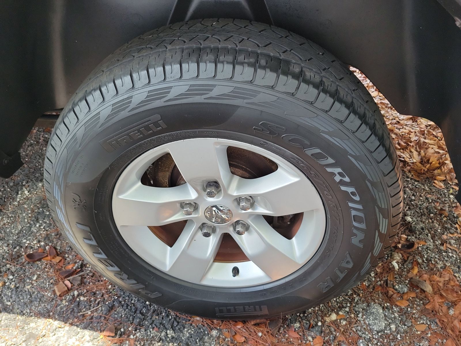 View vehicle photo 6