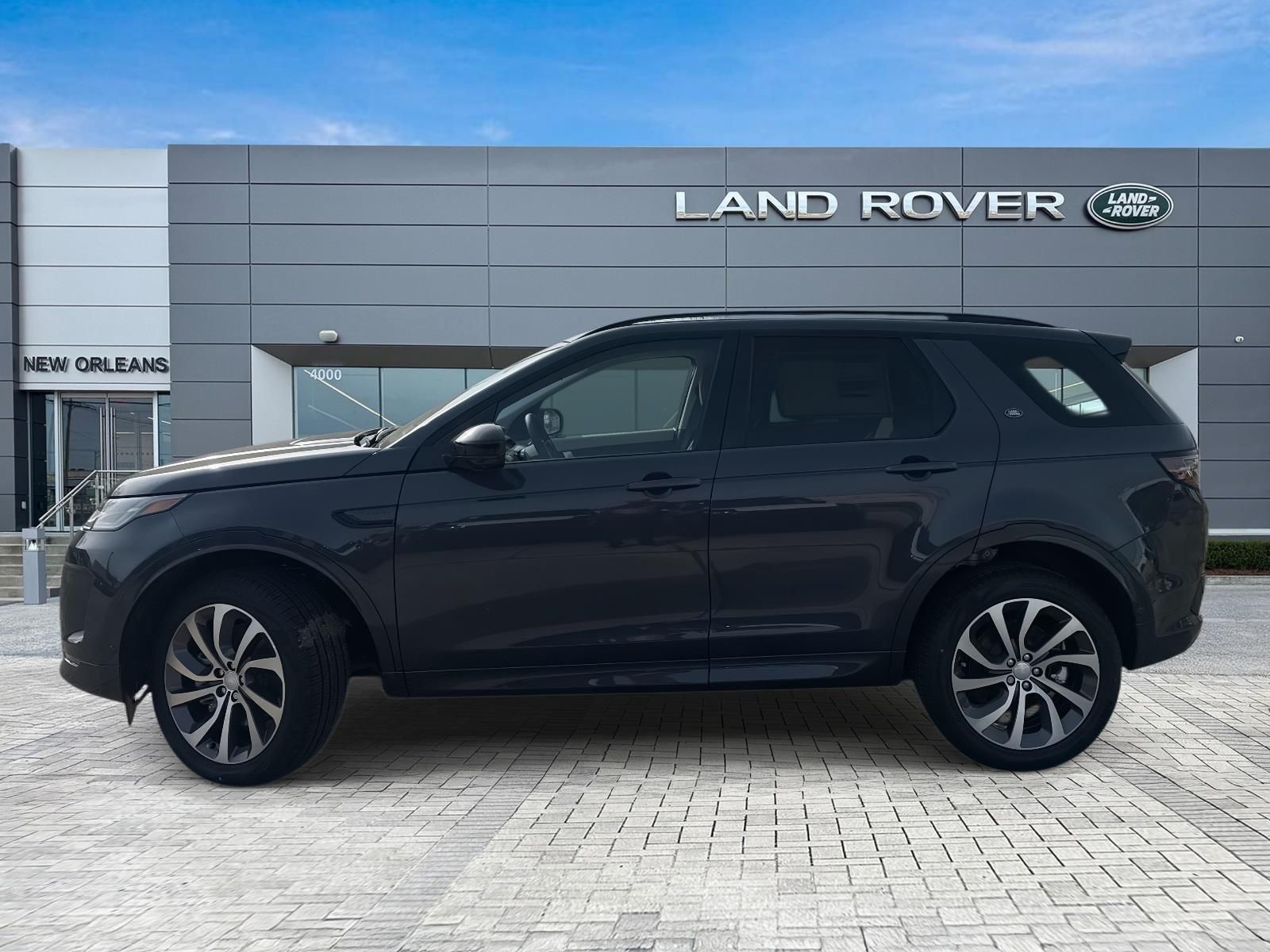 View vehicle photo 2