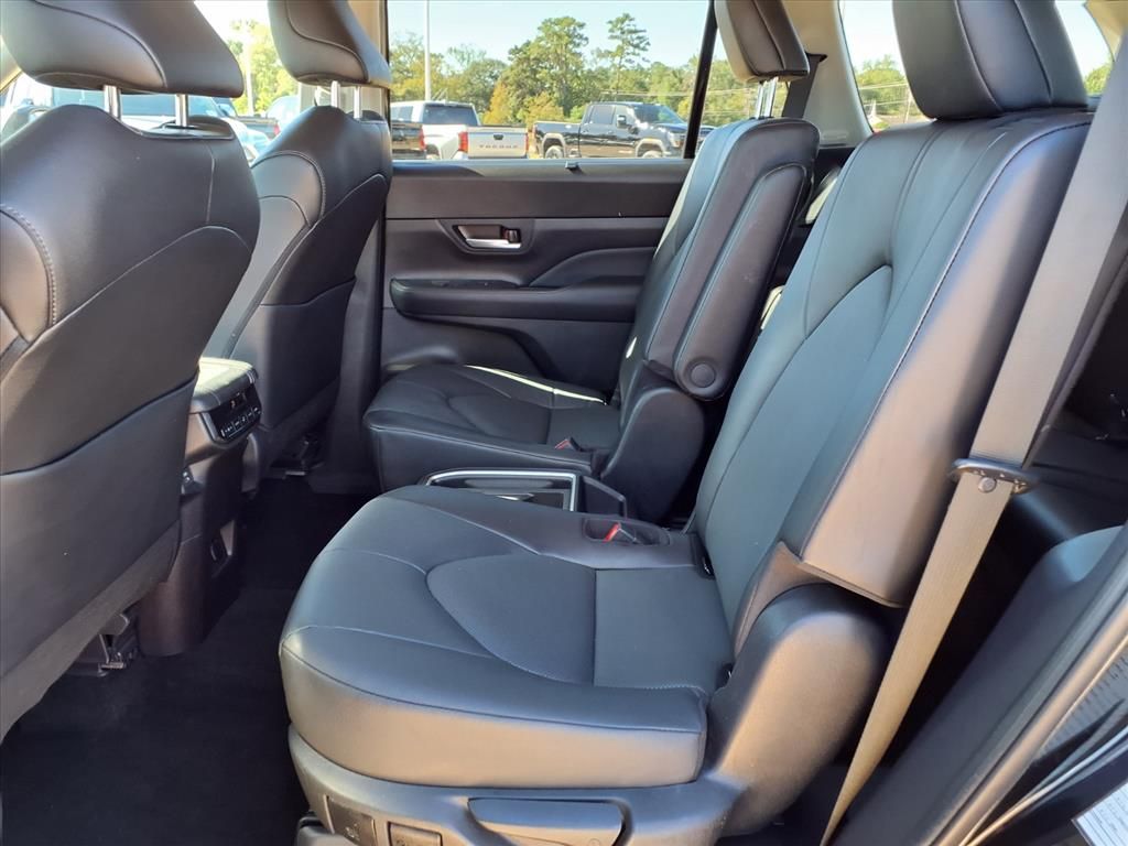 2025 Toyota Grand Highlander XLE  at Gullo Toyota