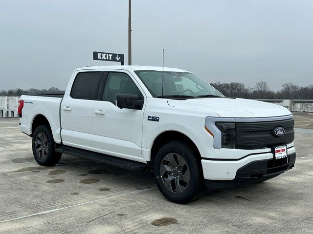 2025 Ford F-150 Lightning Flash