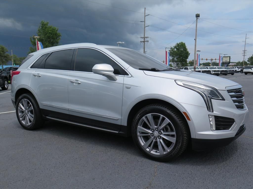 2017 Cadillac XT5 Premium Luxury FWD