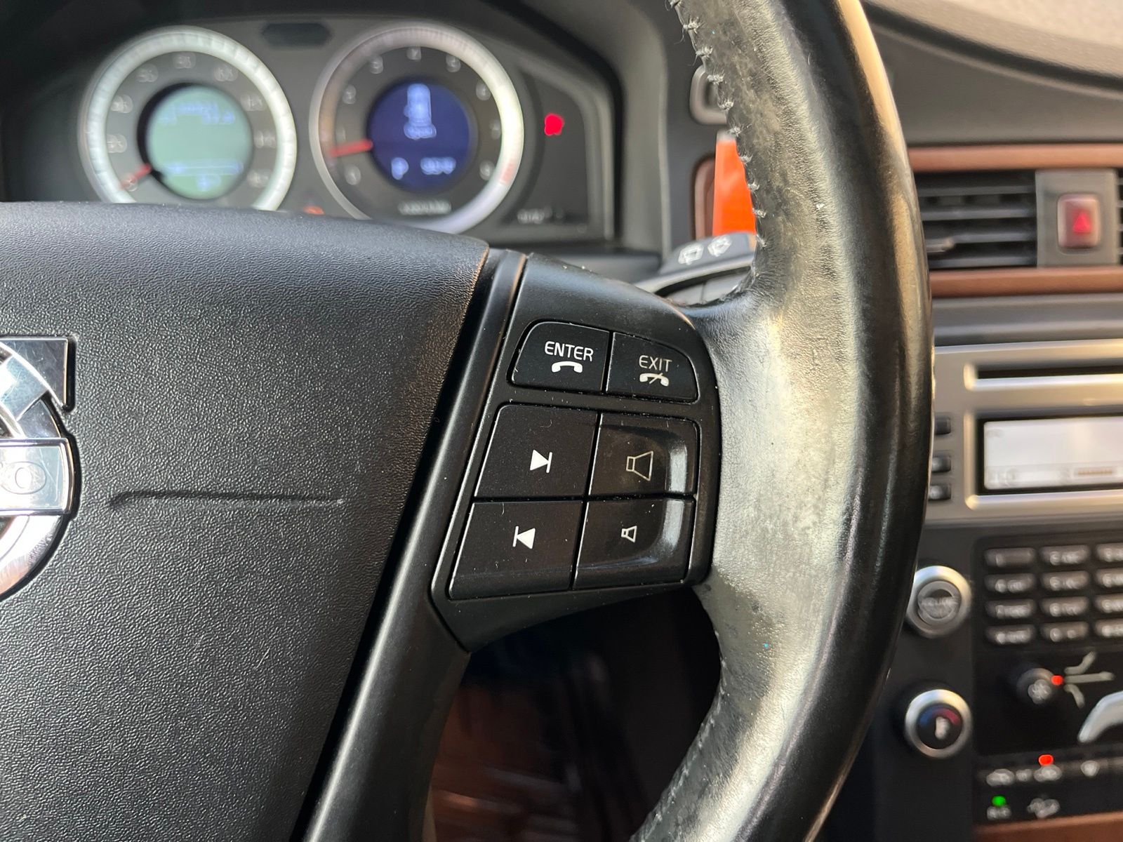 Used Car 2010 Volvo Xc70  3.2 For Sale Under $10,000 In Austin, Texas