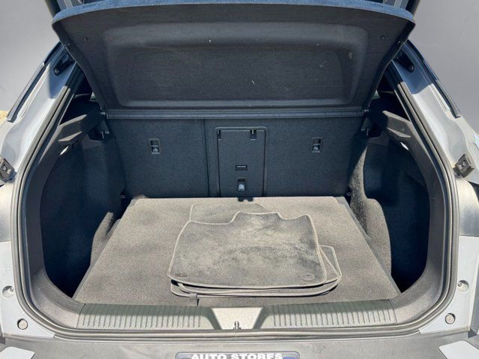 Used 2023 Gray Volkswagen Pro S image 24