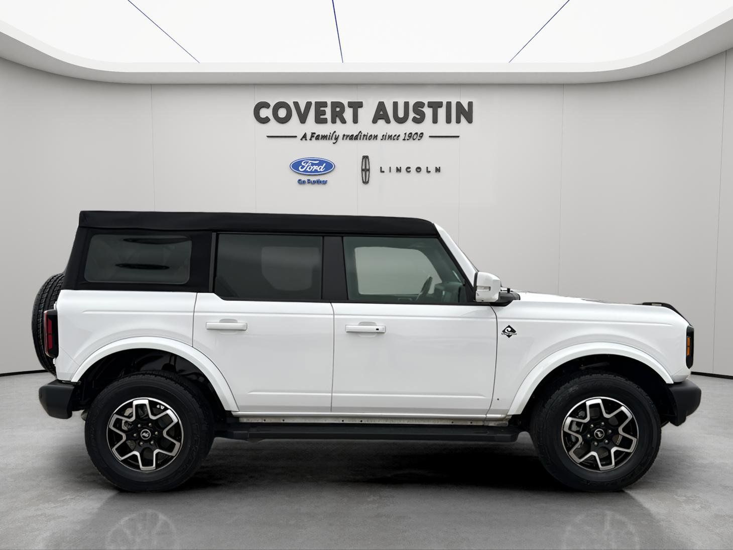 Used Car 2023 Ford Bronco  Outer Banks For Sale Under $50,000 In Austin, Texas