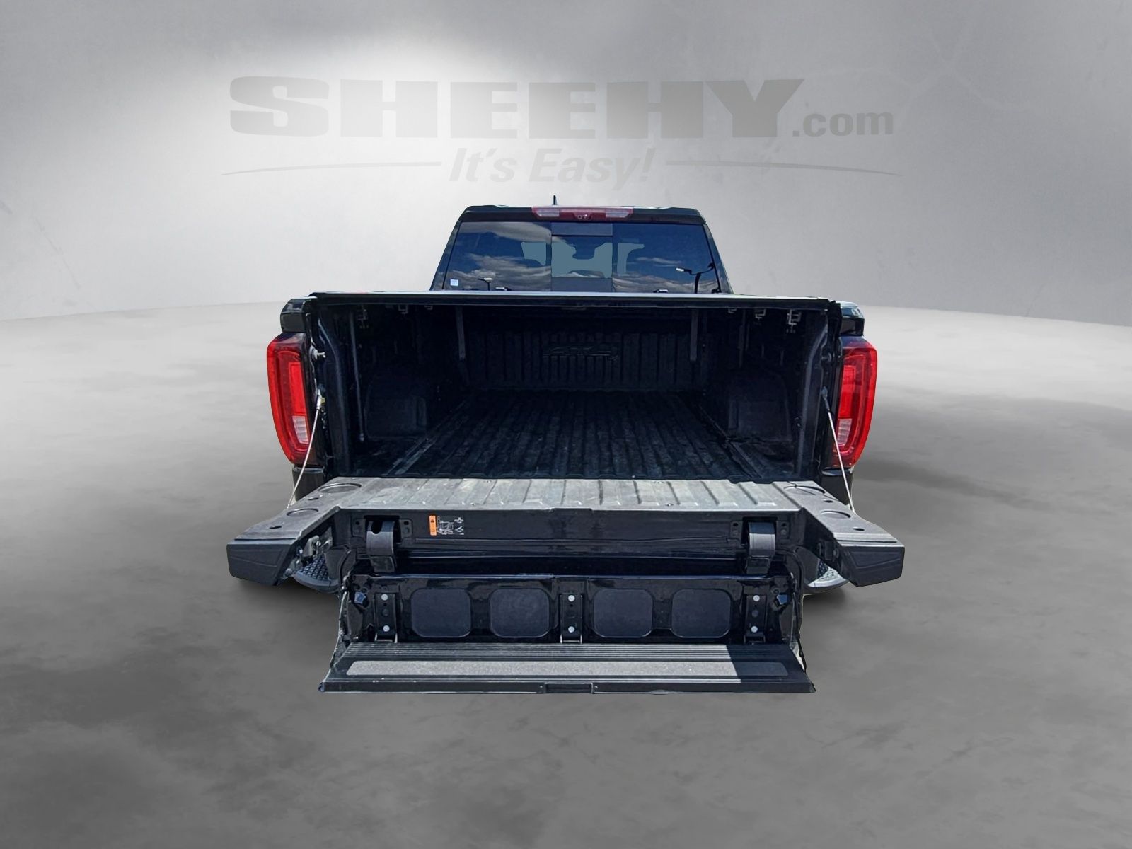 Used 2023 Black GMC AT4 image 26