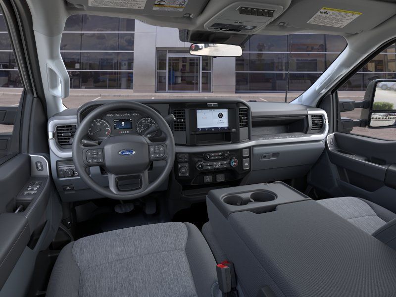 New 2026 Oxford White Ford XL image 9