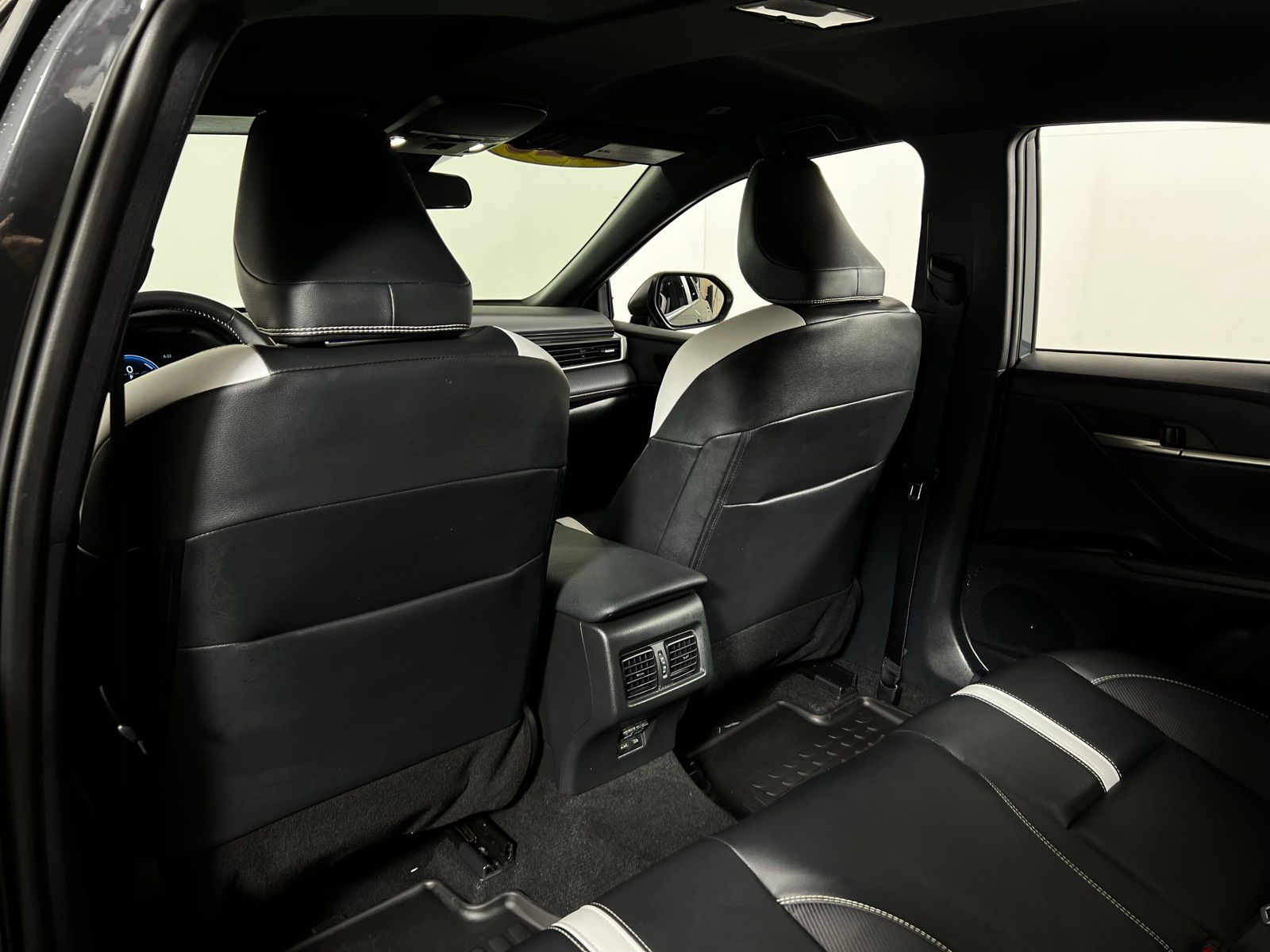 Thumbnail: 2025 Toyota Camry - 22