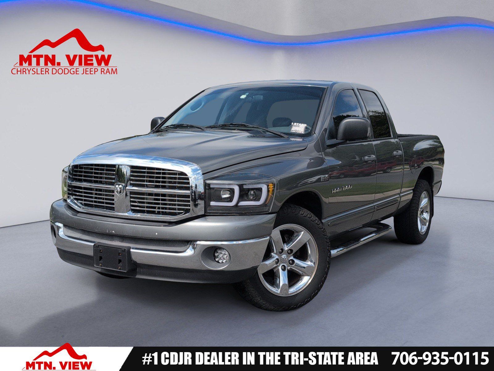 Mineral Gray Metallic Clearcoat 2007 Dodge RAM 1500 Pickup Truck Rear-Wheel Drive 5-Speed Automatic