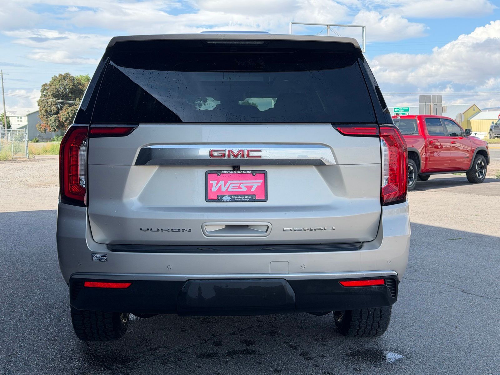 Used 2023 GMC Yukon XL SUV