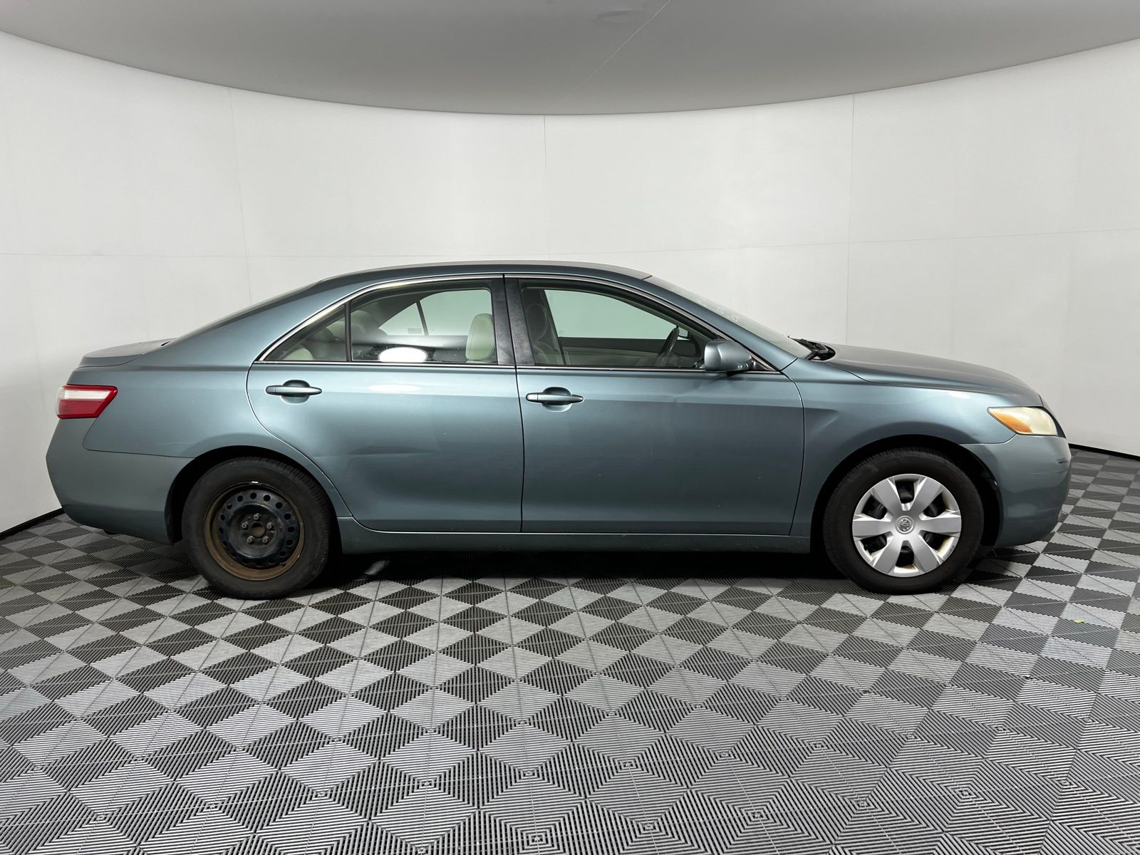 Thumbnail: 2009 Toyota Camry - 4