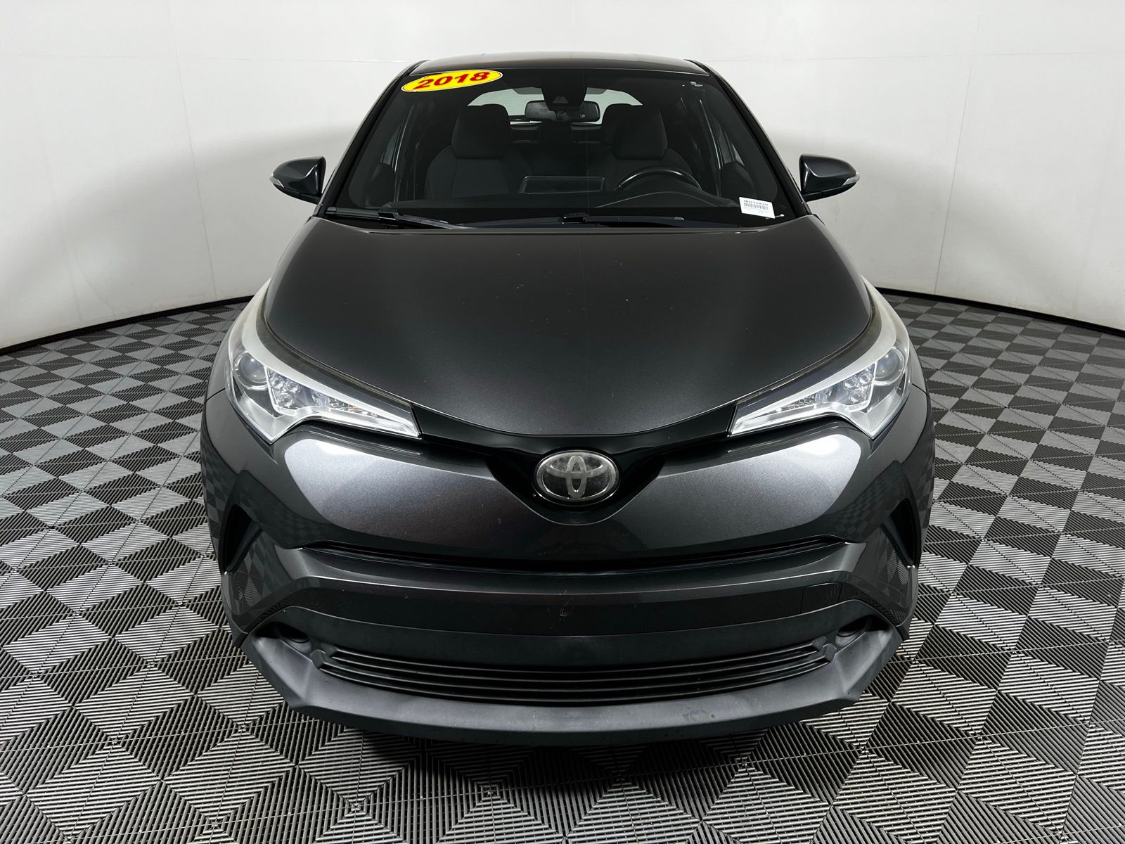 2018 Toyota C-HR XLE 2