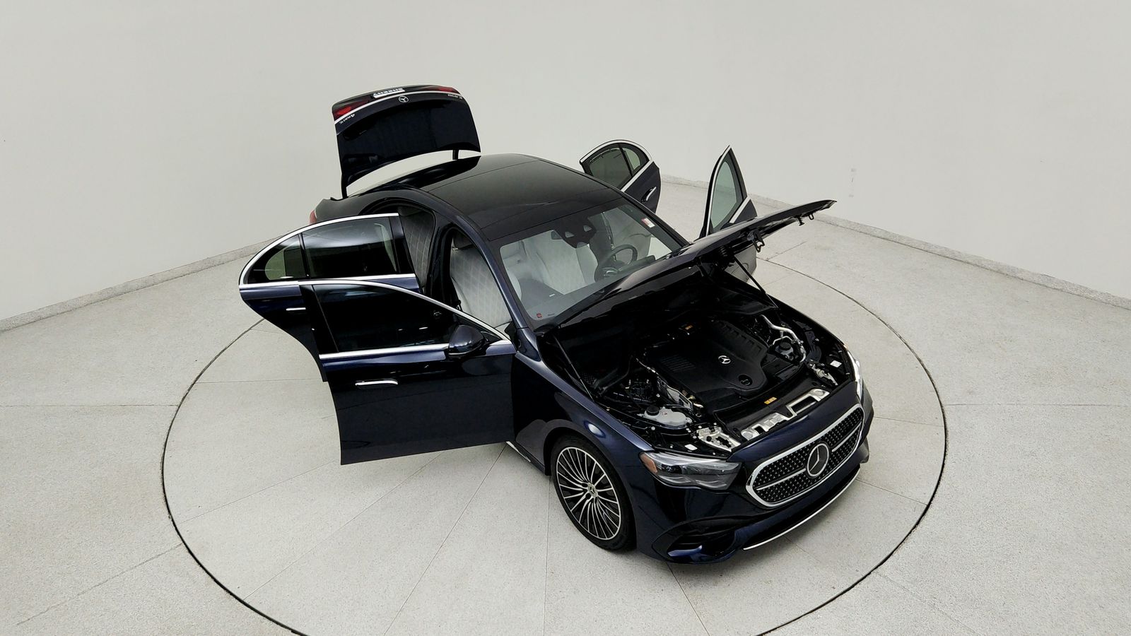 Used 2025 Blue Mercedes-Benz E 450 image 21