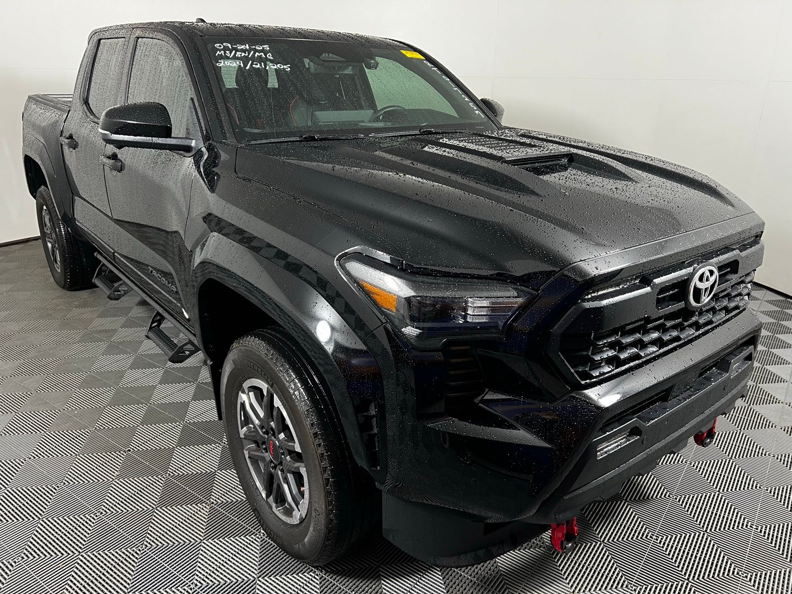 Thumbnail: 2024 Toyota Tacoma - 3