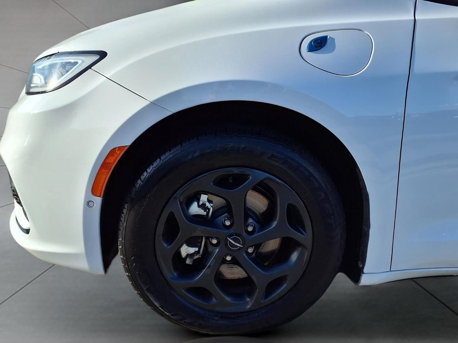 2024 Chrysler Pacifica Hybrid Select S Appearance - 9