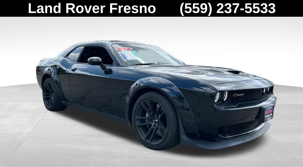 Pitch Black Clearcoat 2023 Dodge Challenger R/T Scat Pack Widebody RWD Coupe Rear-Wheel Drive 6-Speed Manual