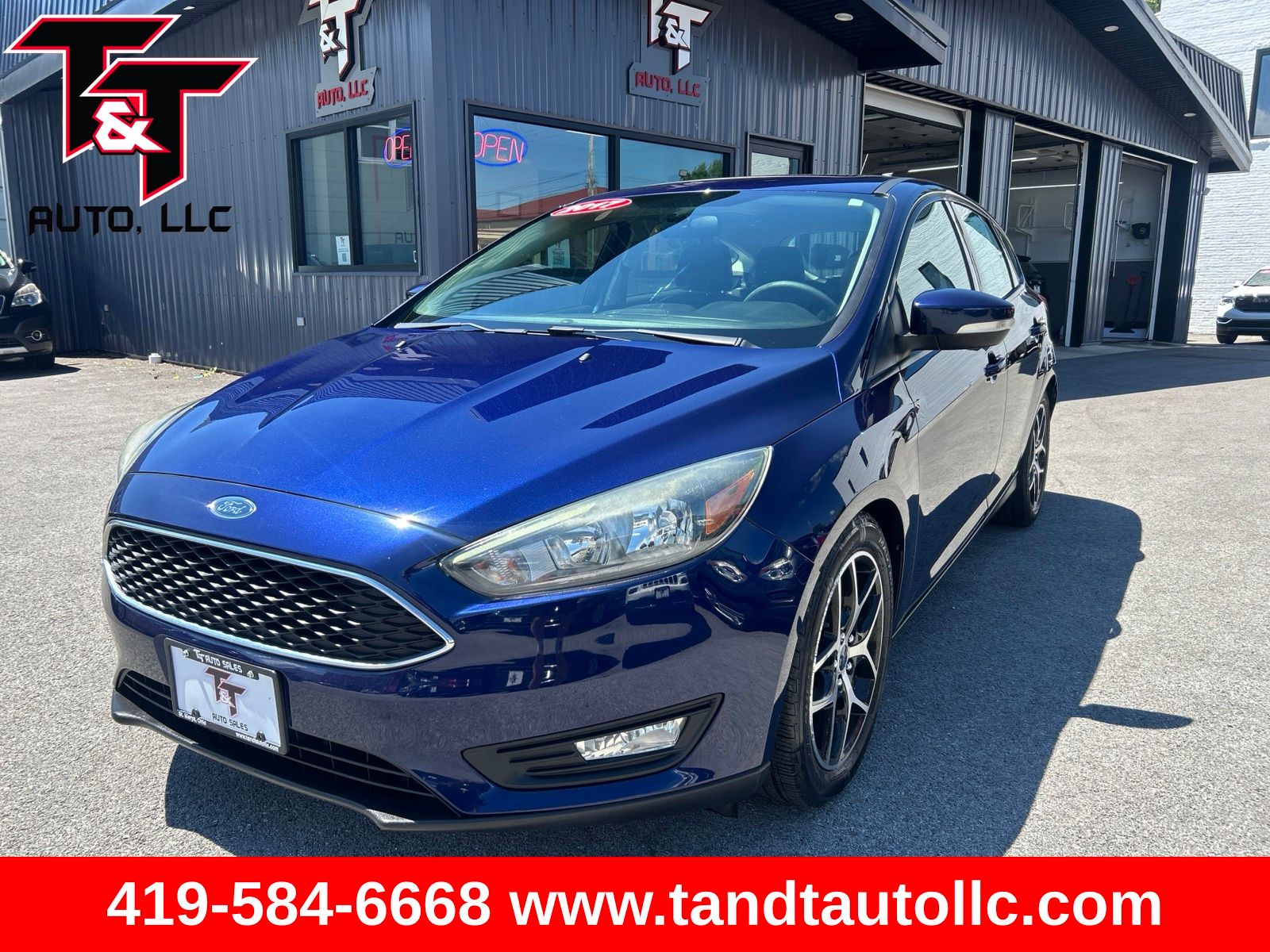Kona Blue Metallic 2017 Ford Focus Hatchback Front-Wheel Drive 6-Speed Automatic