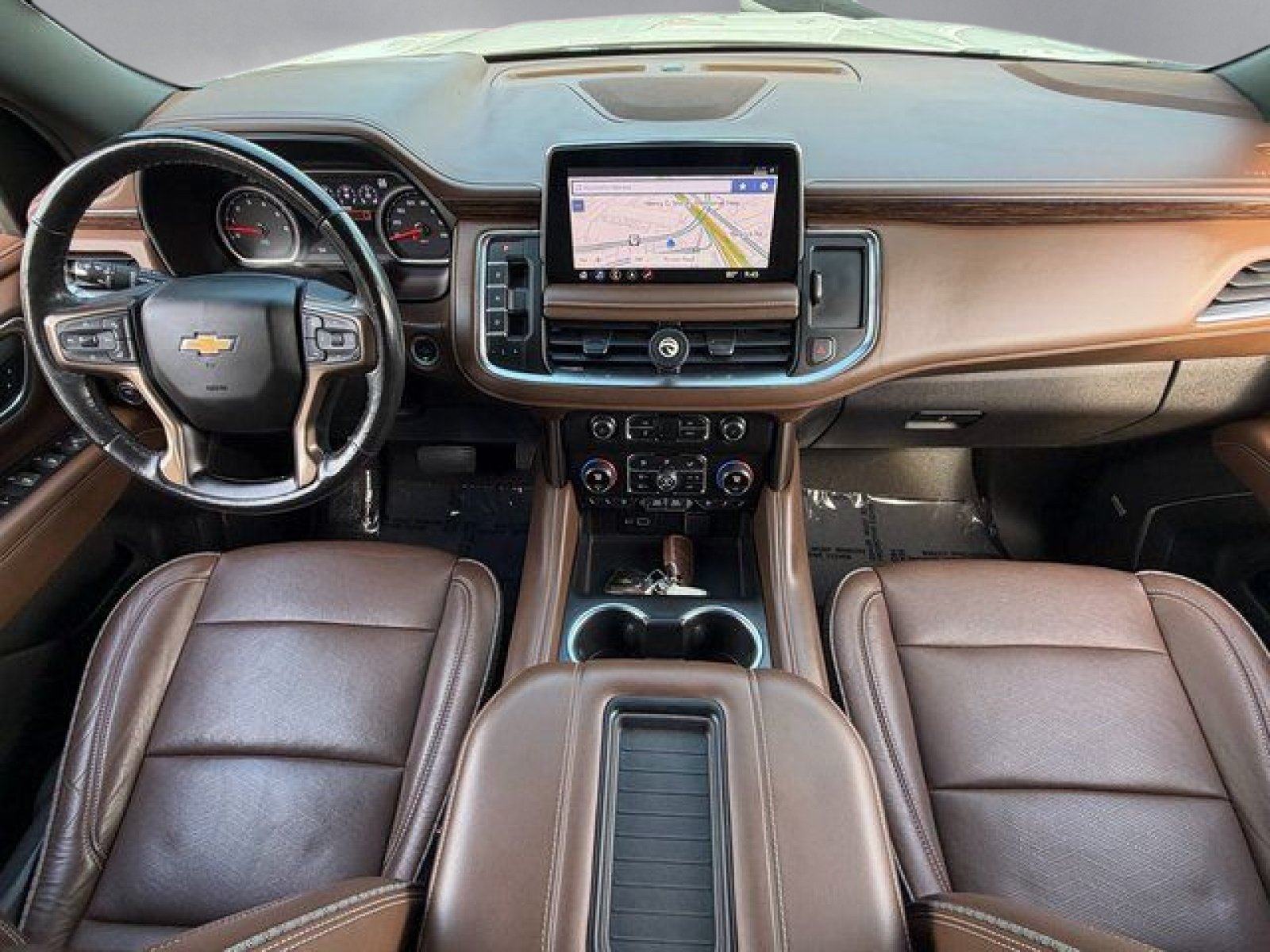 Used 2021 Iridescent Pearl Tricoat Chevrolet High Country image 3