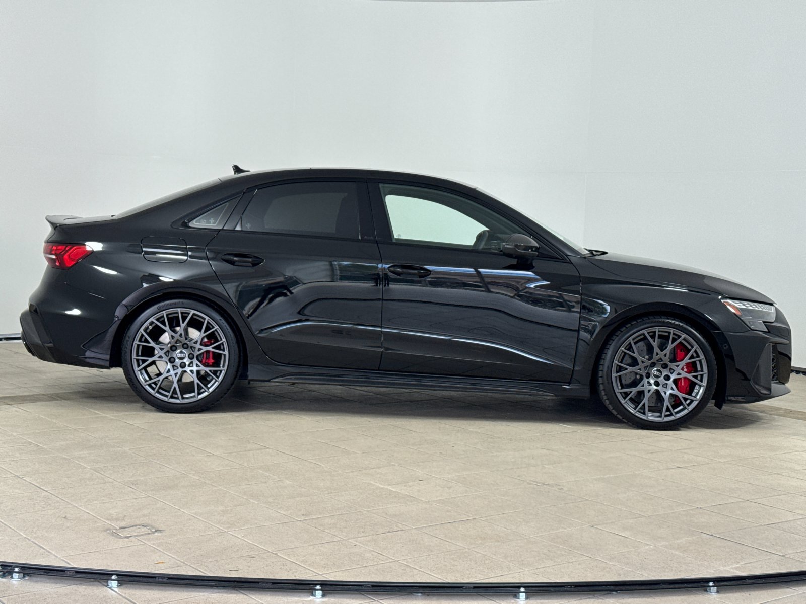 2025 Audi RS 3 2.5T — foto completa 7 de 28