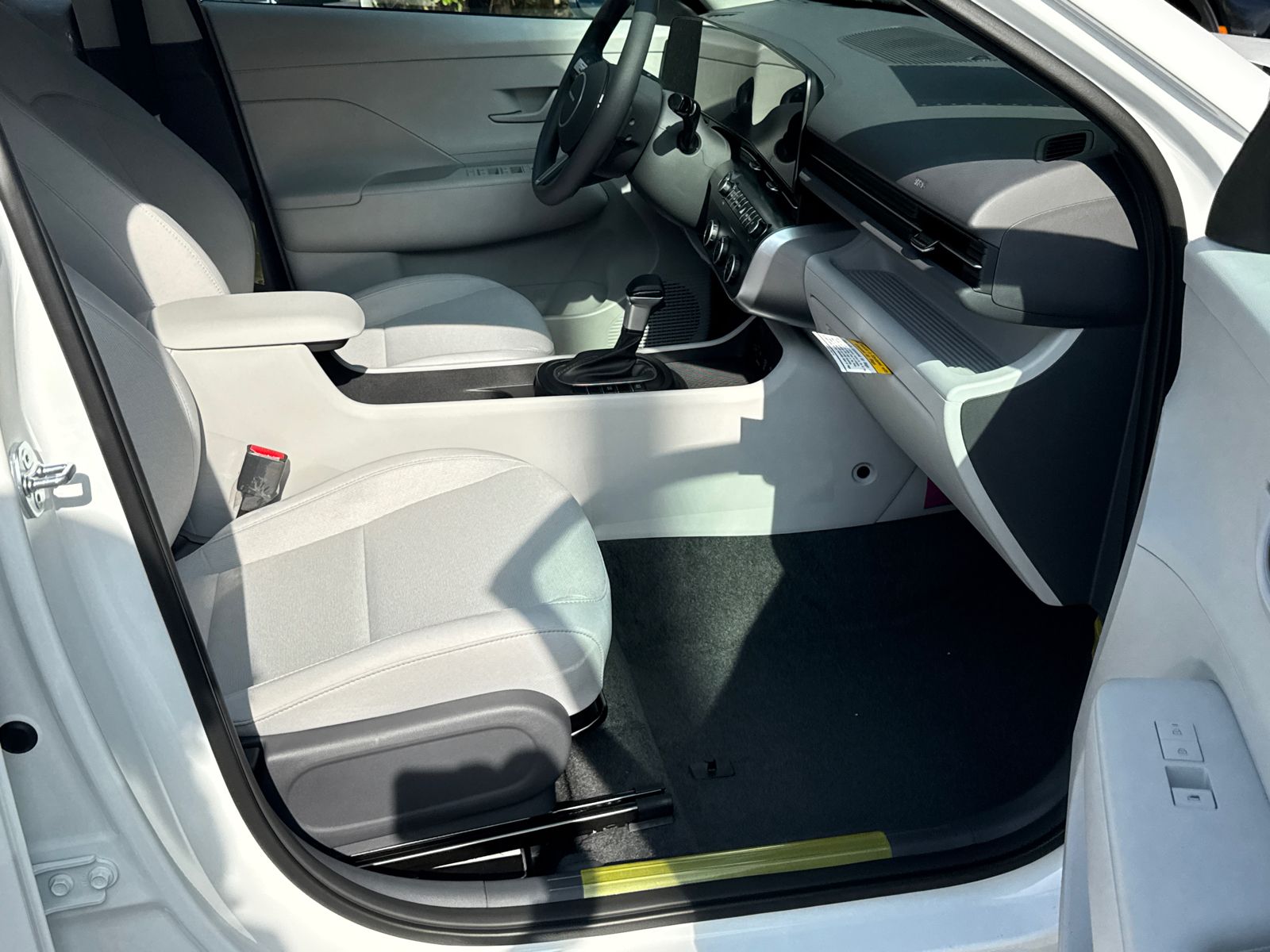 Used 2026 White Hyundai SE image 13