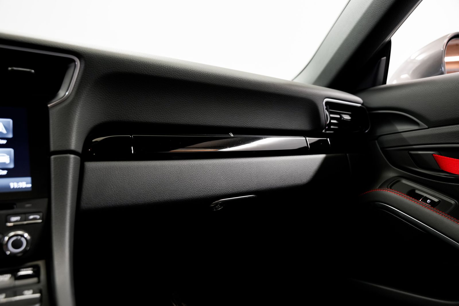 2019 Porsche 911 Carrera T — photo 16