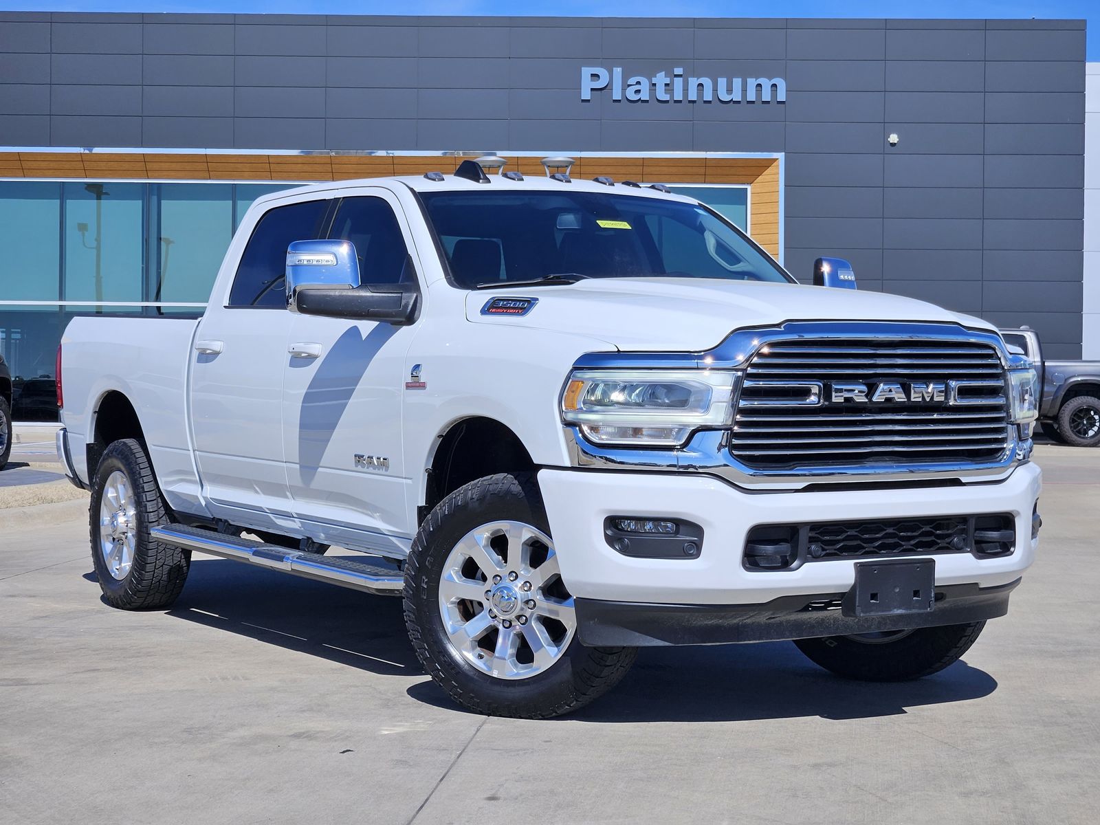 2023 RAM 3500 Laramie Crew Cab 4WD