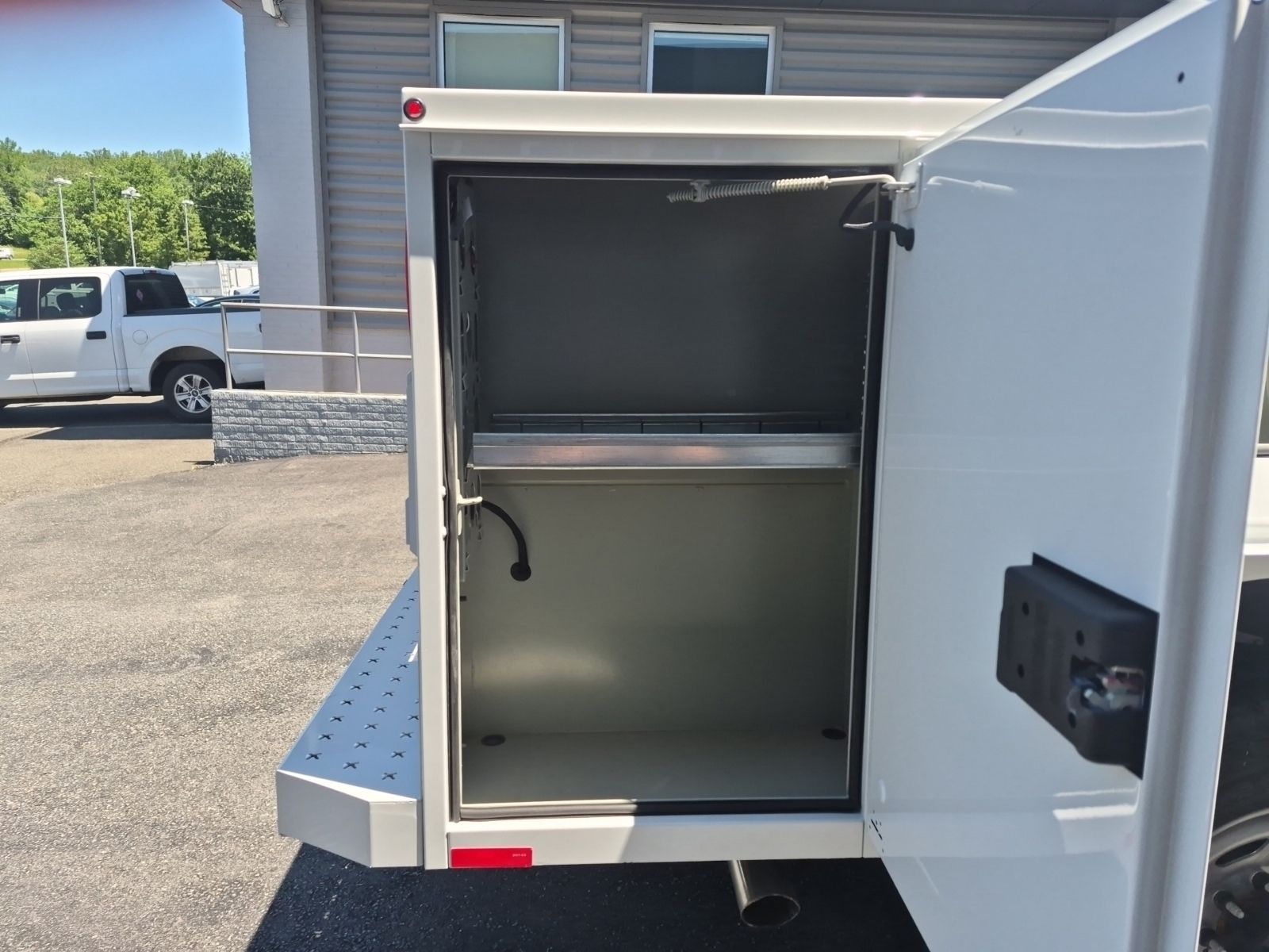 New 2026 Oxford White Ford XL SERVICE BODY image 2
