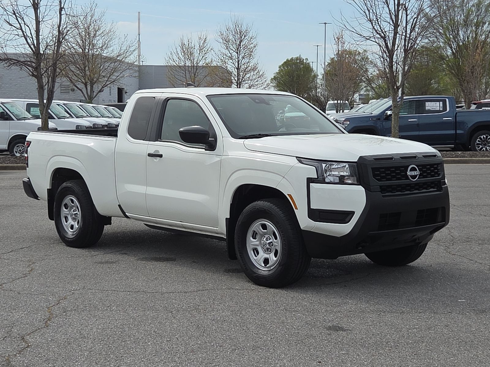 Glacier White 2025 Nissan Frontier S King Cab 4WD Pickup Truck Four-Wheel Drive 9-Speed Automatic Overdrive